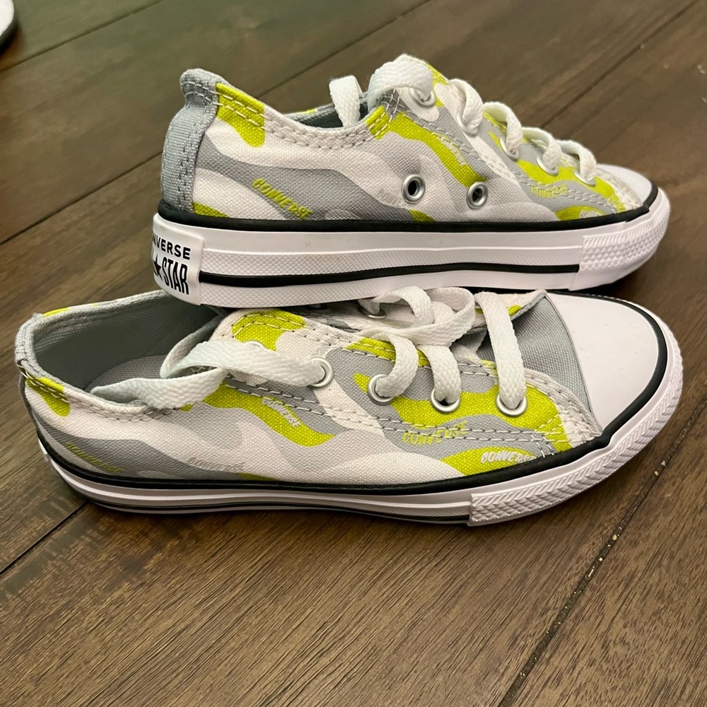 Converse Kids Low Top Sneakers in White, Gray & Neon Yellow